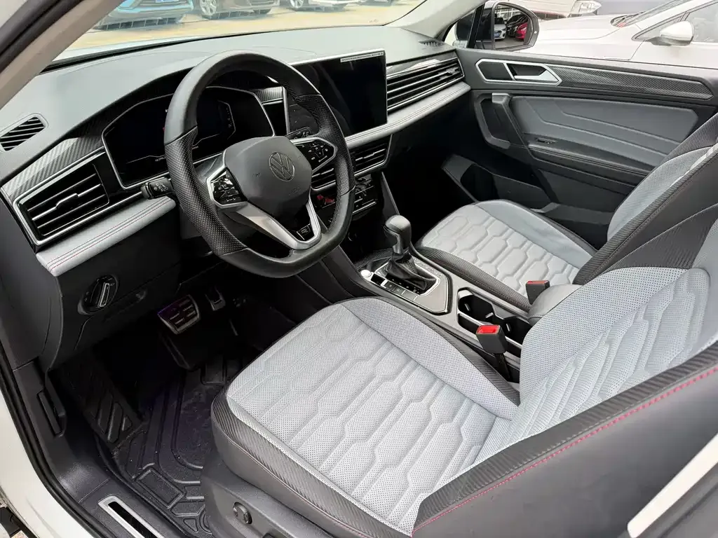 Volkswagen Tiguan X 2024 из CN, фото 3
