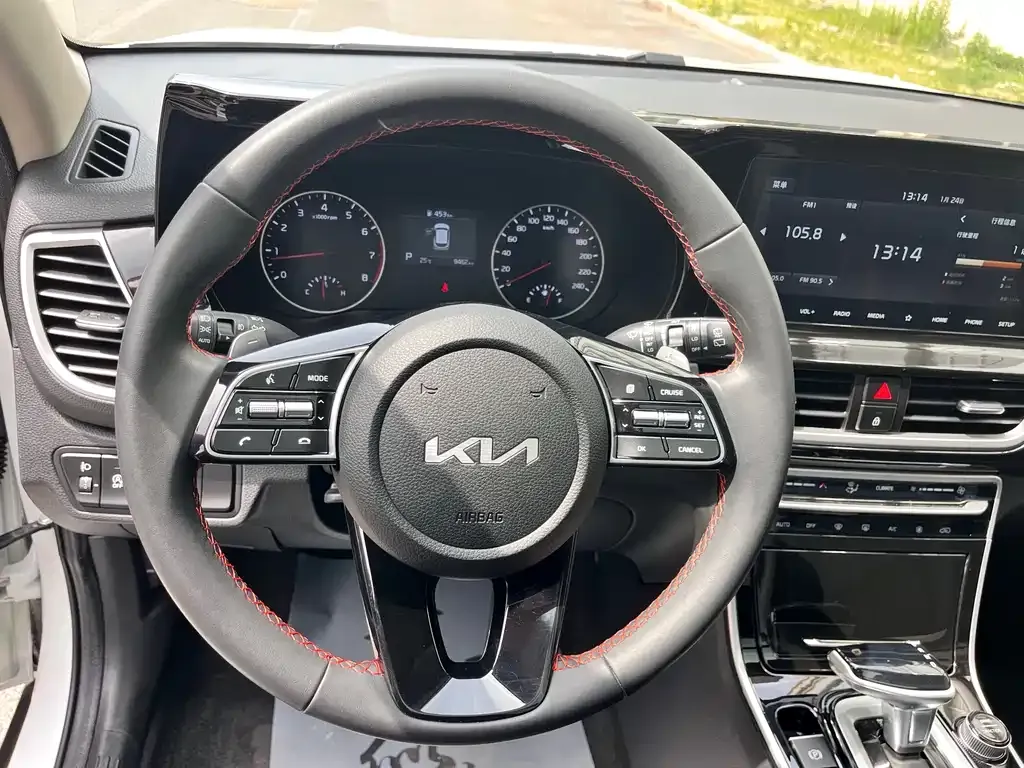 Kia KX3 2023 из CN, фото 7