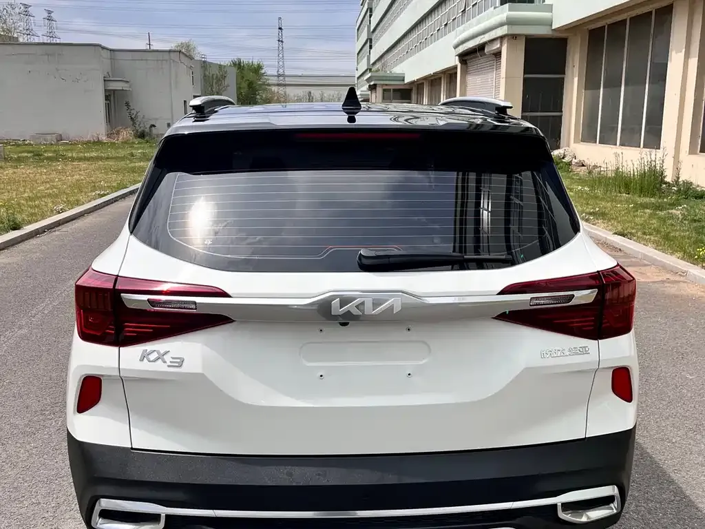 Kia KX3 2023 из CN, фото 10
