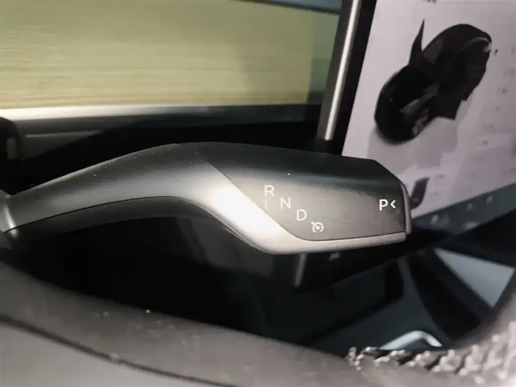 Tesla Model Y 2023 из CN, фото 8