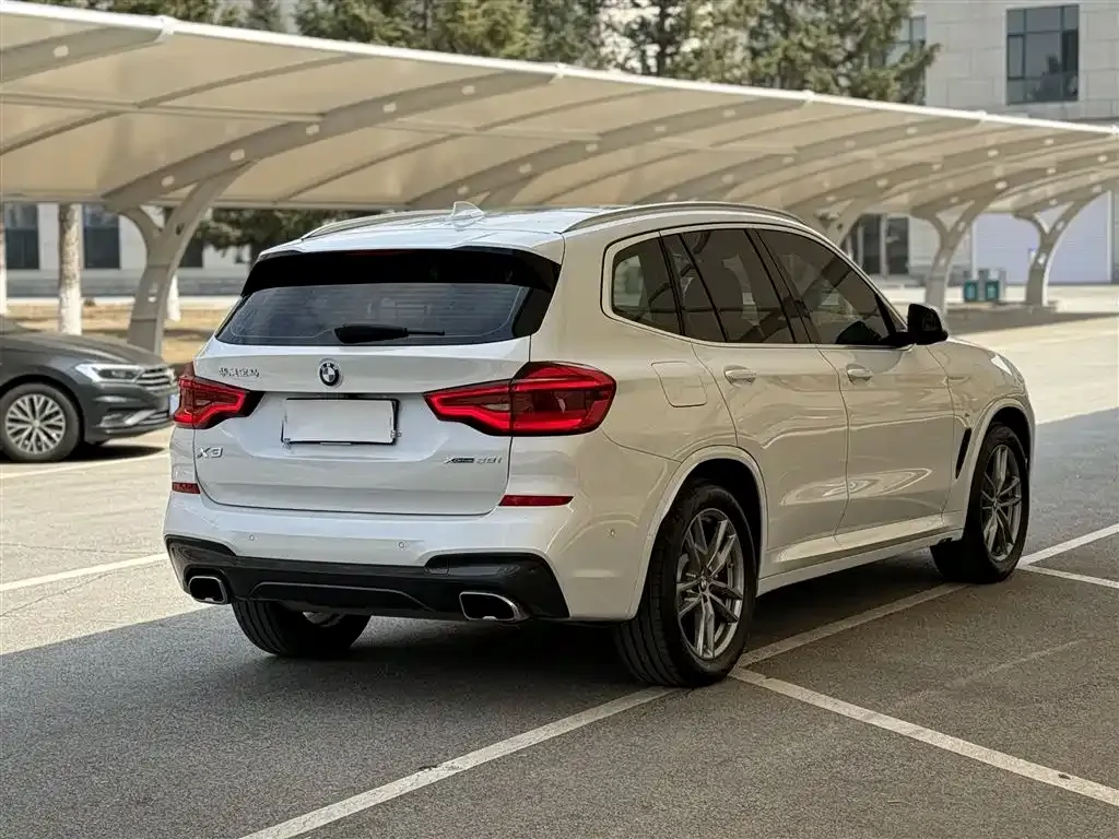 BMW X3 — фото 7