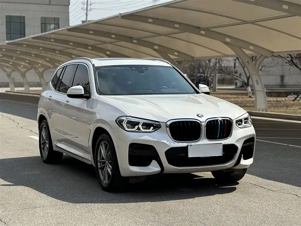 BMW X3 — фото 9