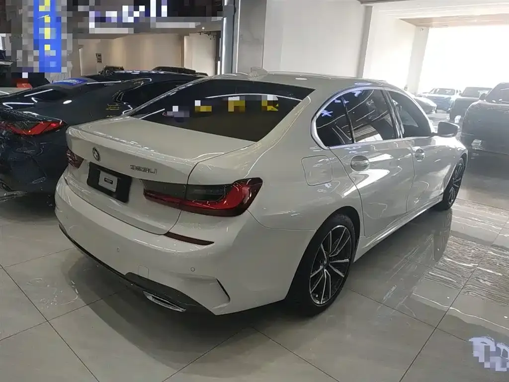 BMW 3 Series 2022 из CN, фото 6