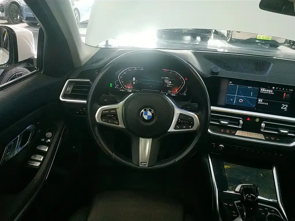 BMW 3 Series 2022 из CN, фото 2