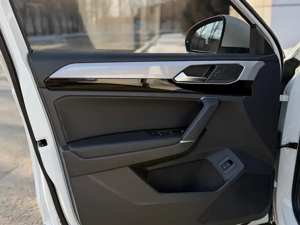 Volkswagen Tayron 2022 из CN, фото 4