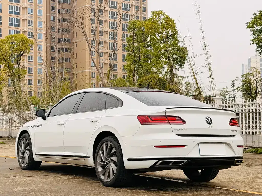 Volkswagen CC — фото 8