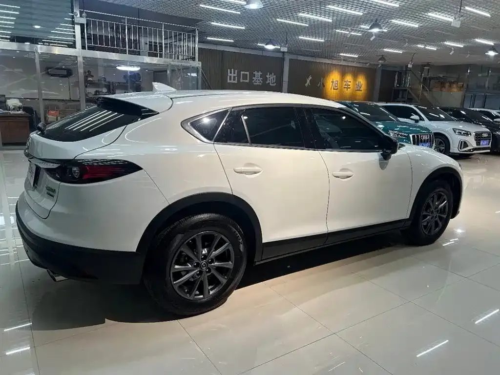 Mazda CX-4 — фото 9