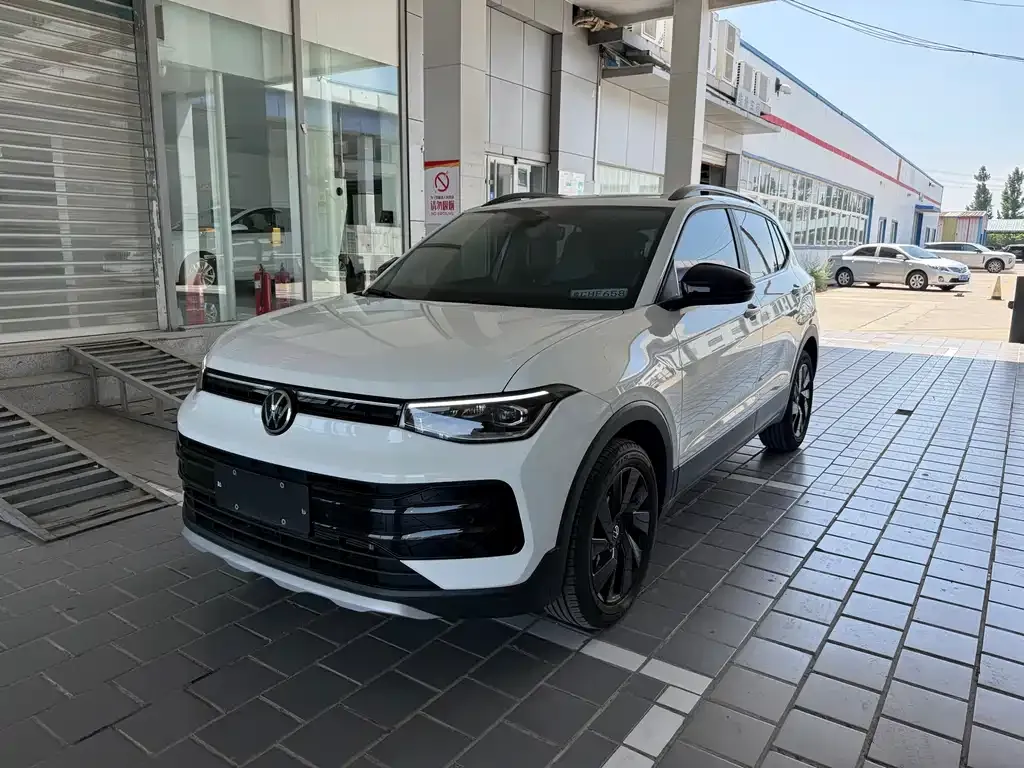 Volkswagen Tharu — фото 1