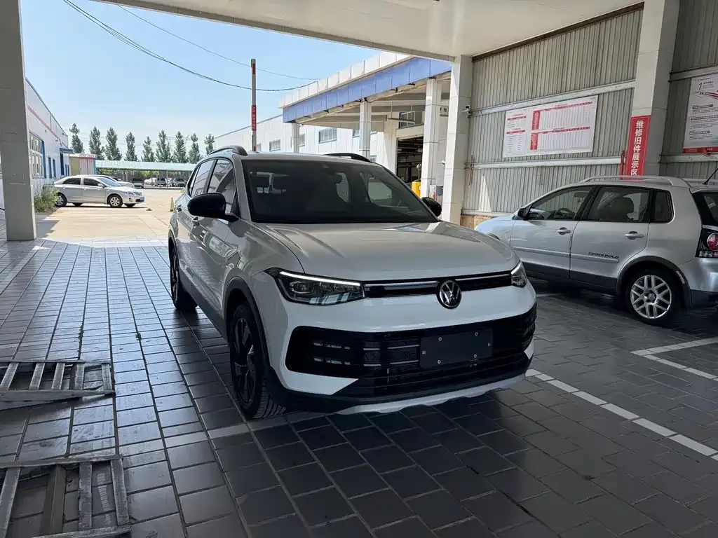 Volkswagen Tharu — фото 6