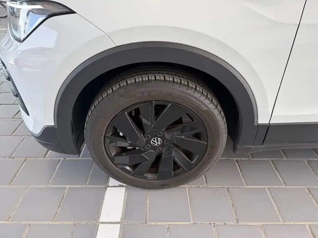 Volkswagen Tharu — фото 4