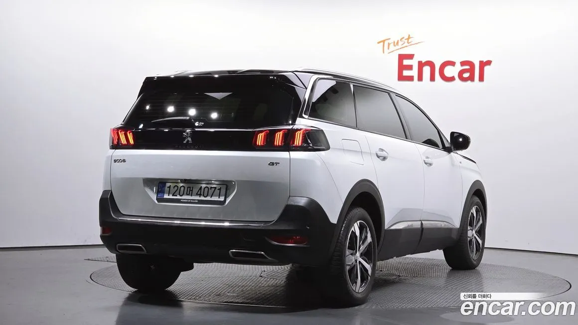 Peugeot 5008 2022 из KR, фото 5