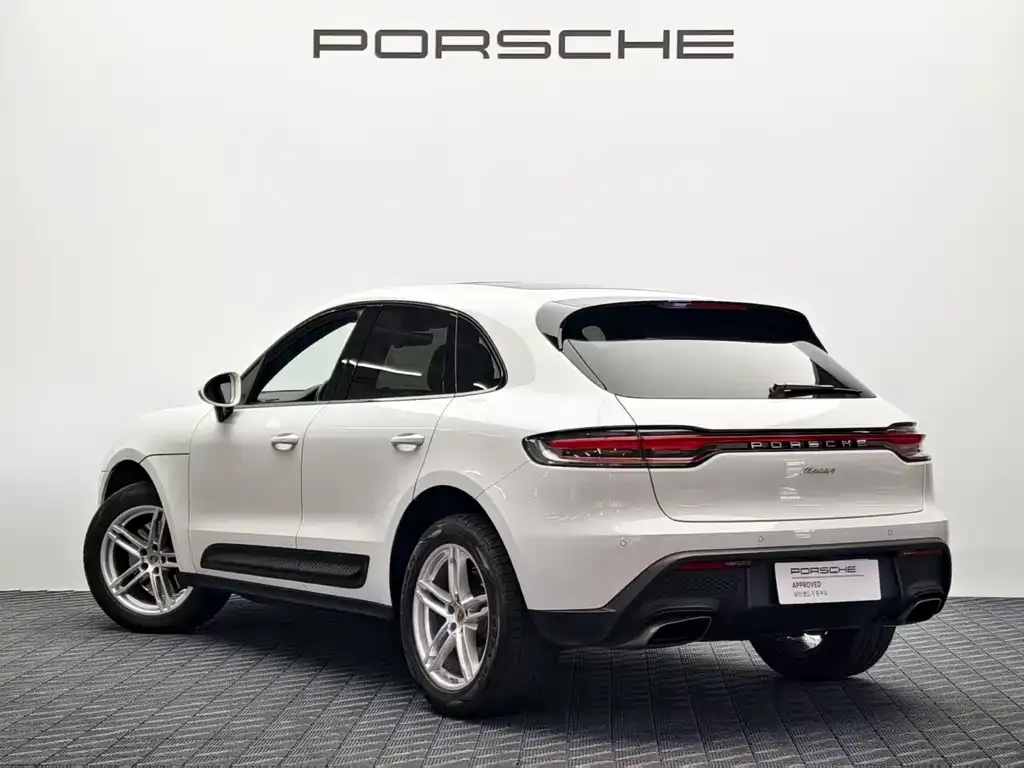 Porsche Macan — фото 10
