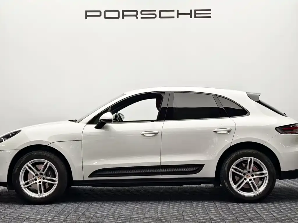 Porsche Macan — фото 7