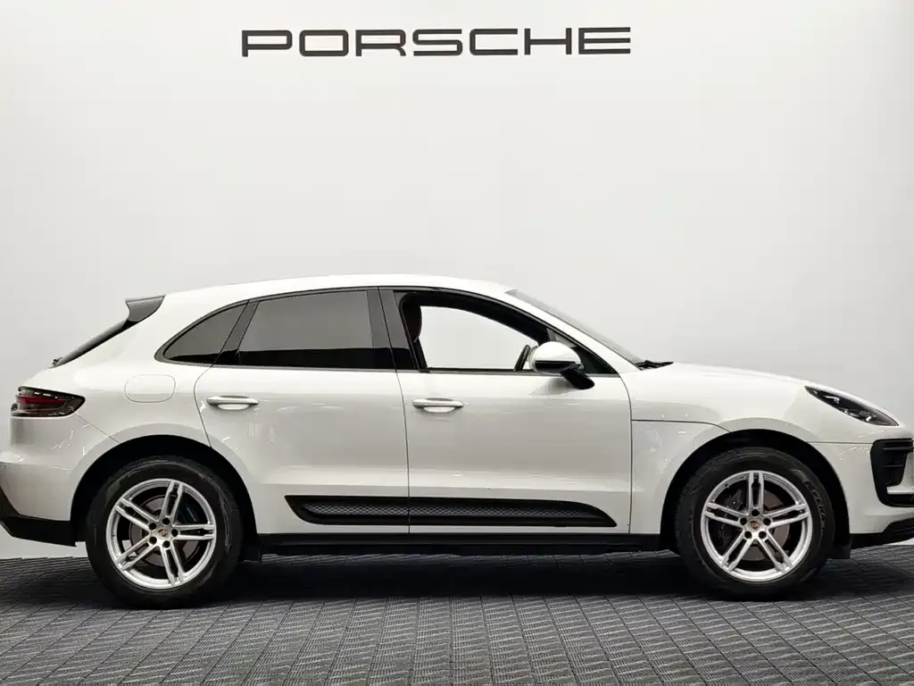 Porsche Macan — фото 8