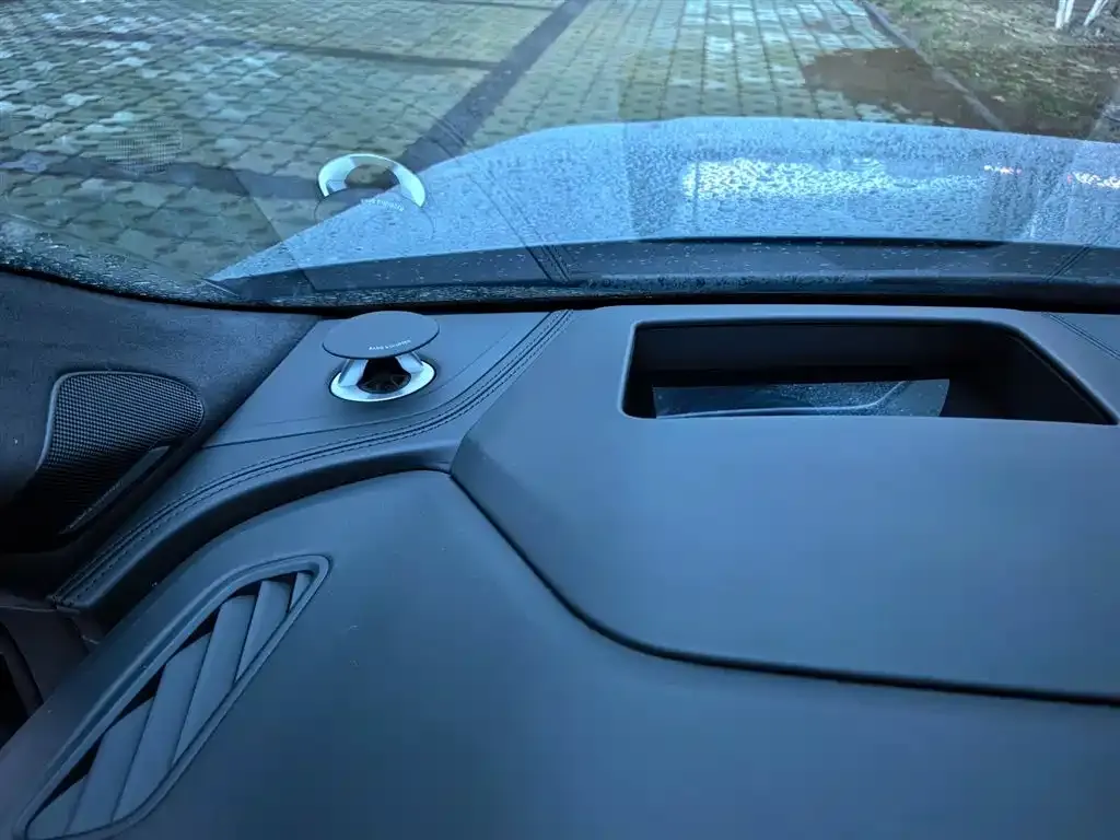 Audi SQ7 2024 из CN, фото 5