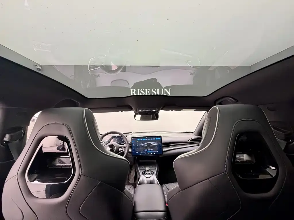 BYD Seal — фото 3