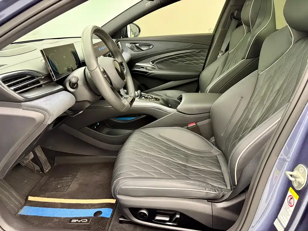 BYD Seal — фото 9