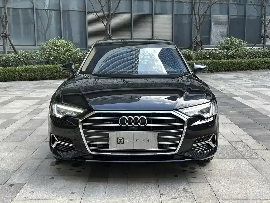 Audi A6L — фото 8