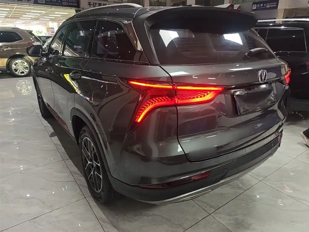 Changan CS75PLUS — фото 10