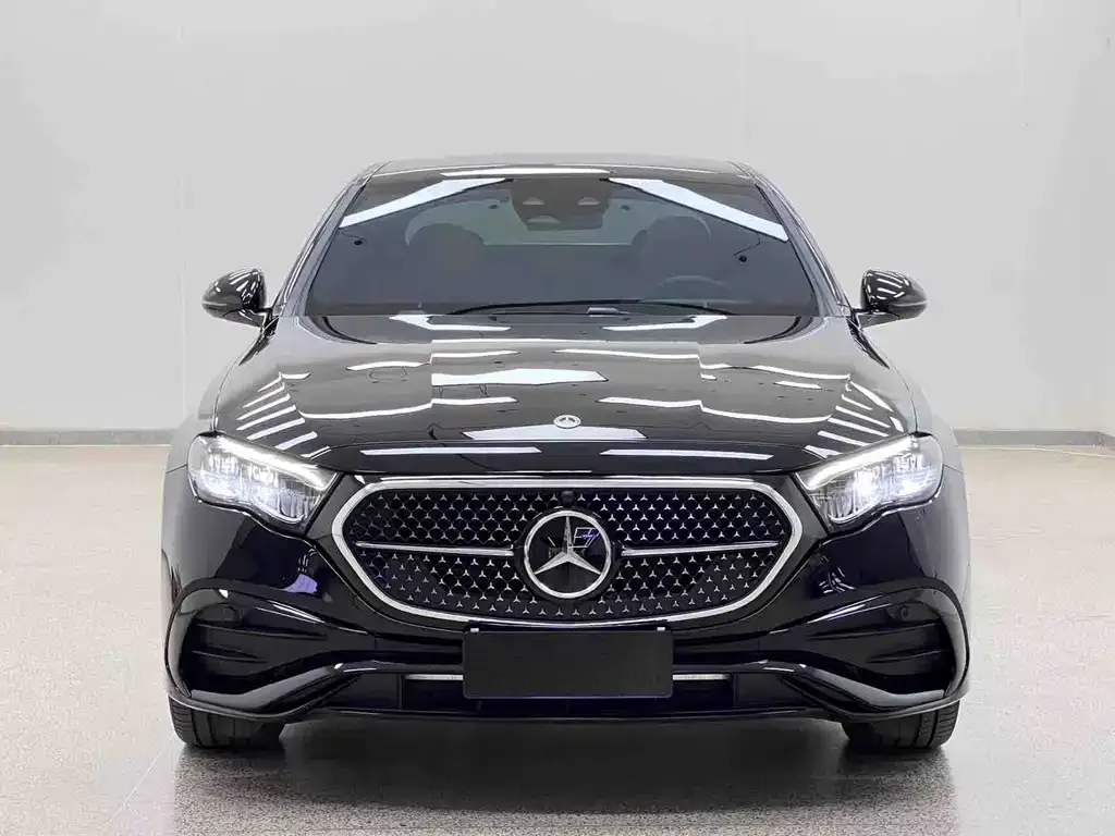 Mercedes-Benz E-Class (Import) — фото 4