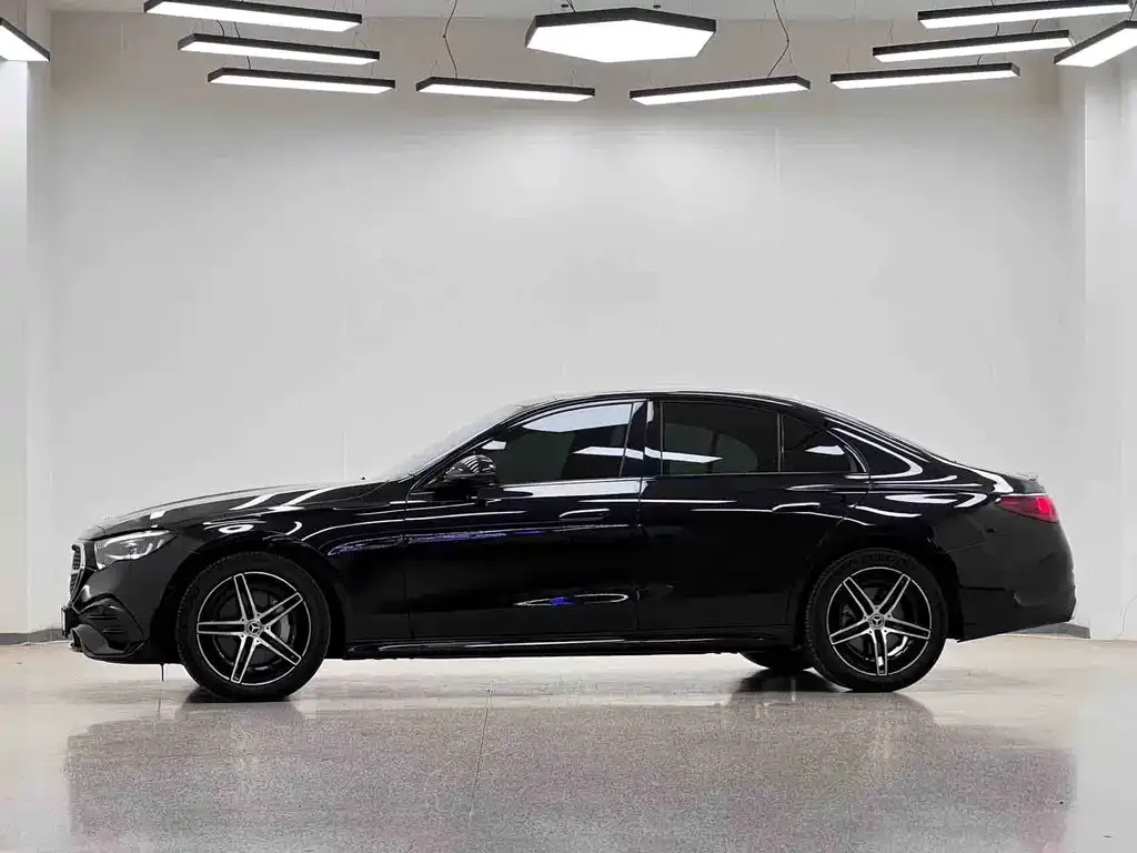 Mercedes-Benz E-Class (Import) — фото 3
