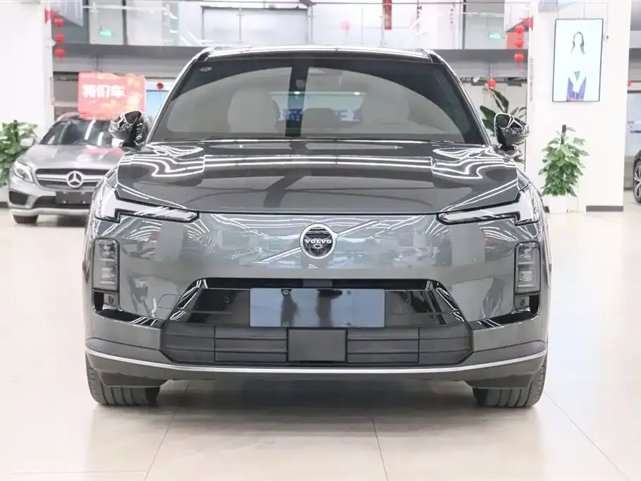 Volvo XC70 Plug-in Hybrid 2025 из CN, фото 8
