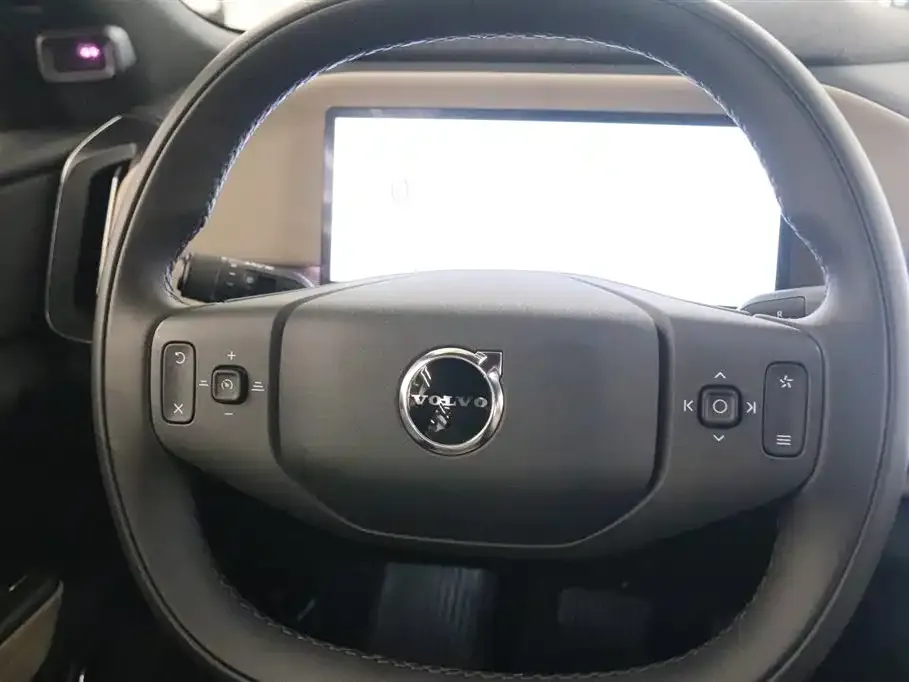 Volvo XC70 Plug-in Hybrid 2025 из CN, фото 5