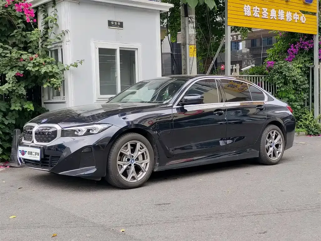 BMW i3 — фото 1