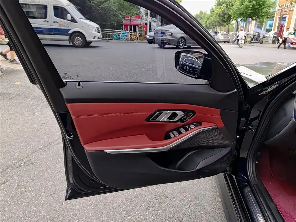 BMW i3 — фото 8
