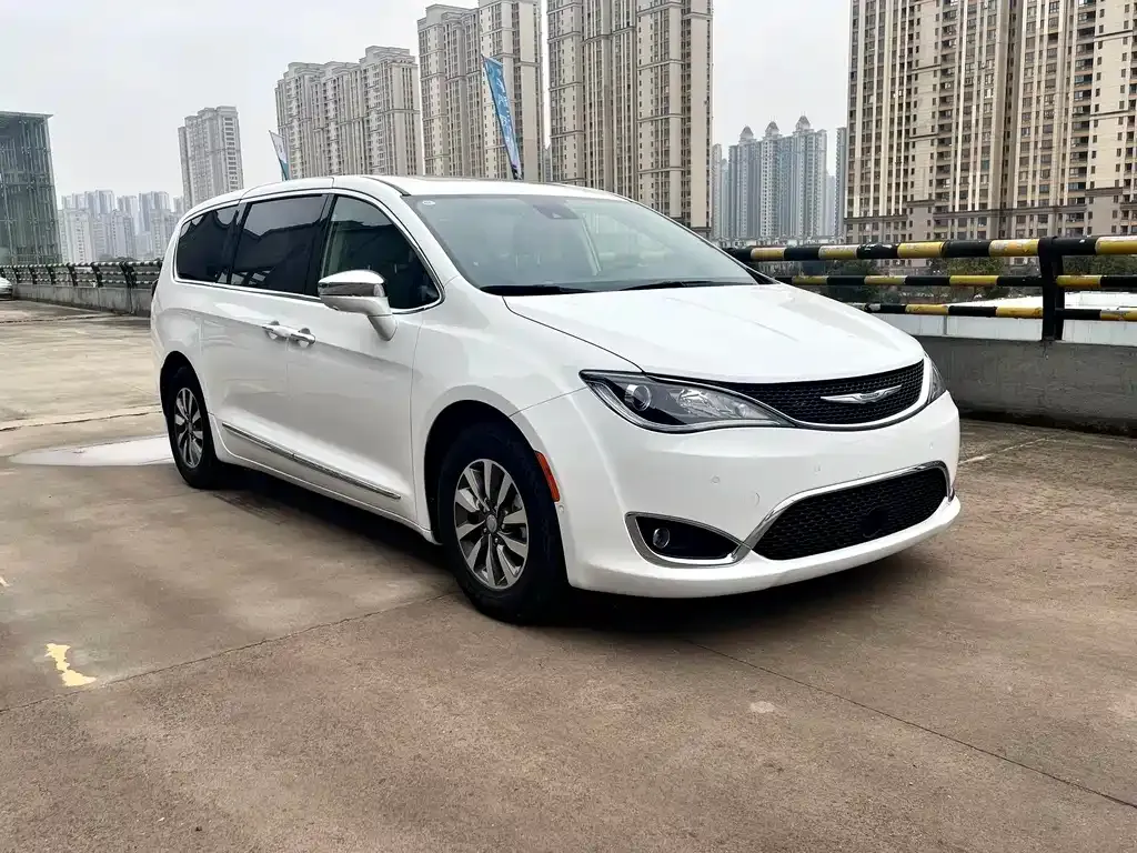 Chrysler Grand Voyager PHEV (Import) 2025 из CN, фото 7