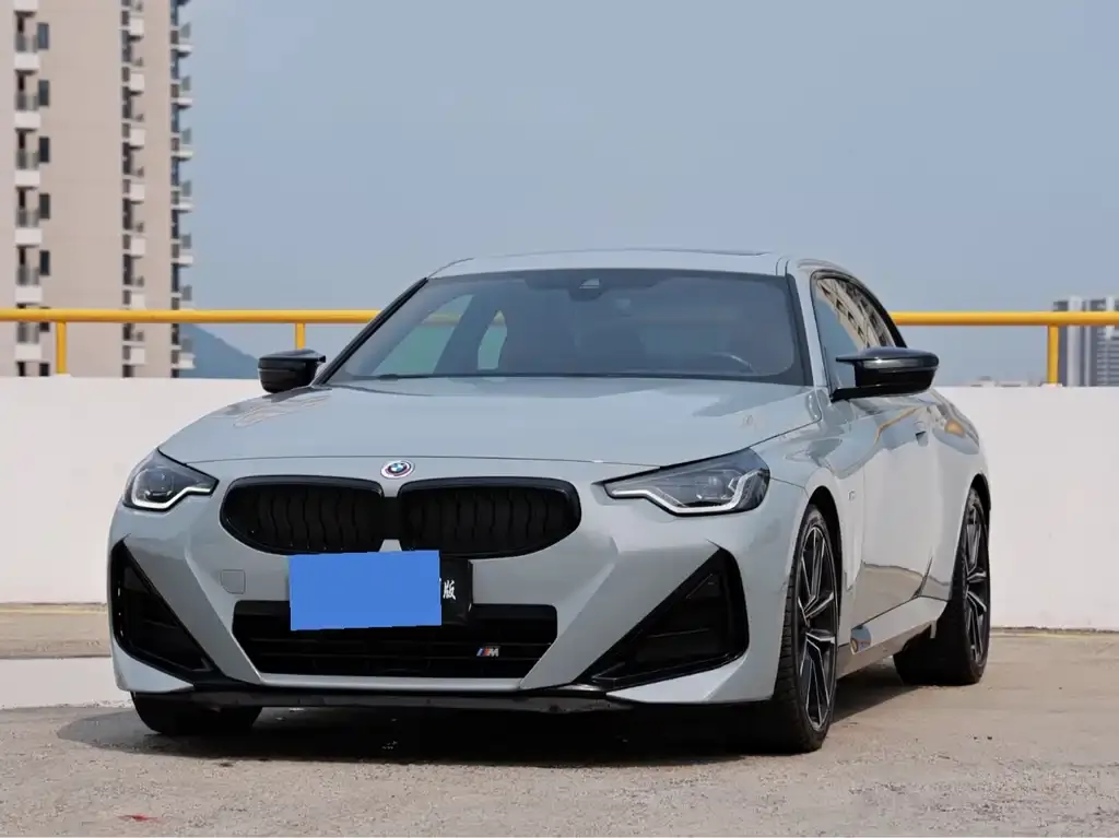 BMW M240i