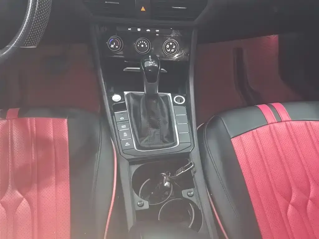 Volkswagen Sagitar 2021 из CN, фото 3