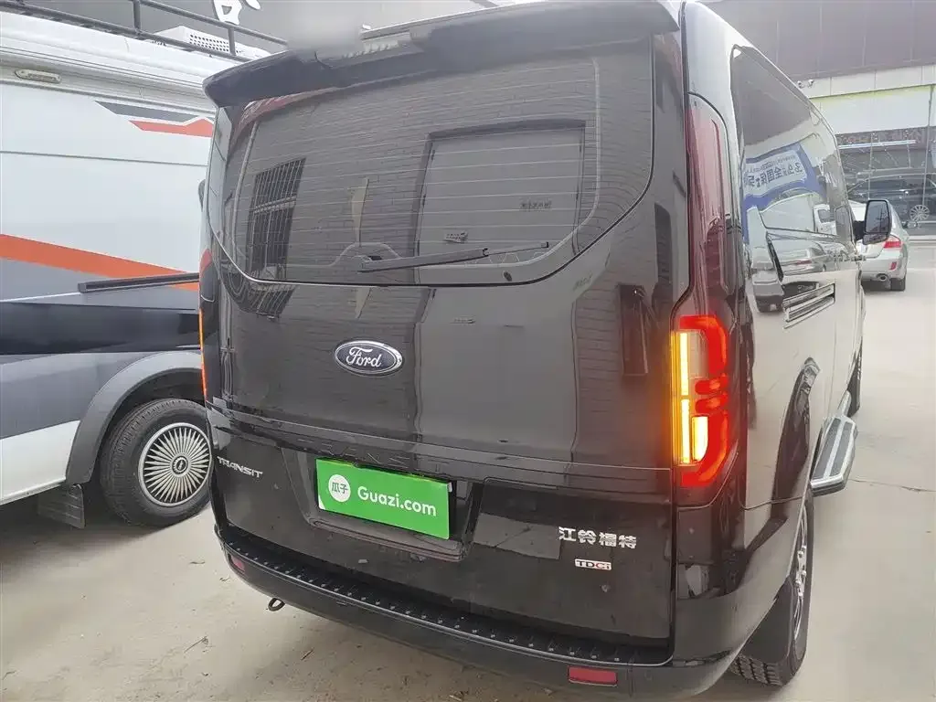 Ford Transit 2024 из CN, фото 5