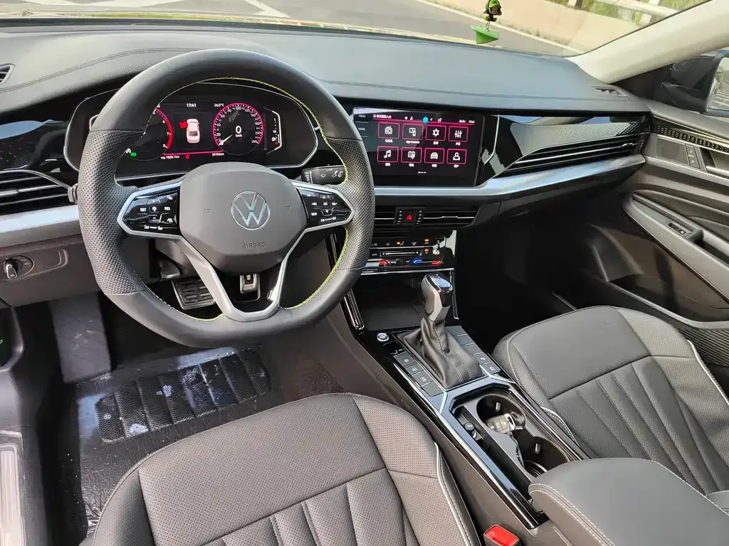 Volkswagen Passat — фото 4