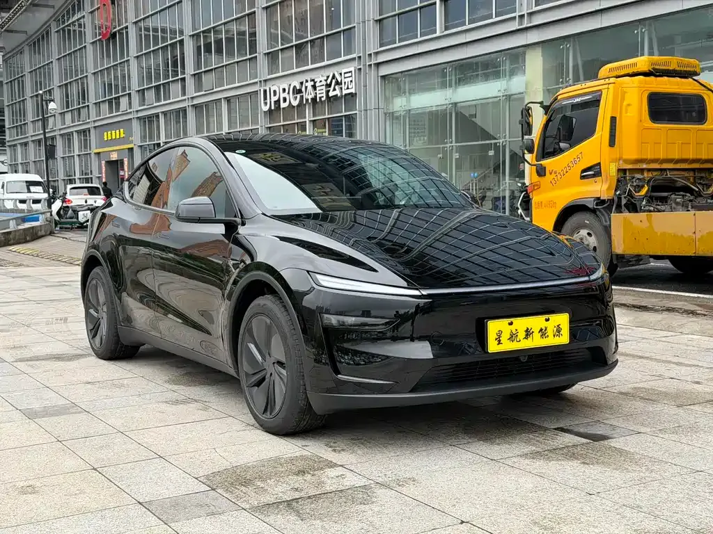 Tesla Model Y 2026 из CN, фото 4