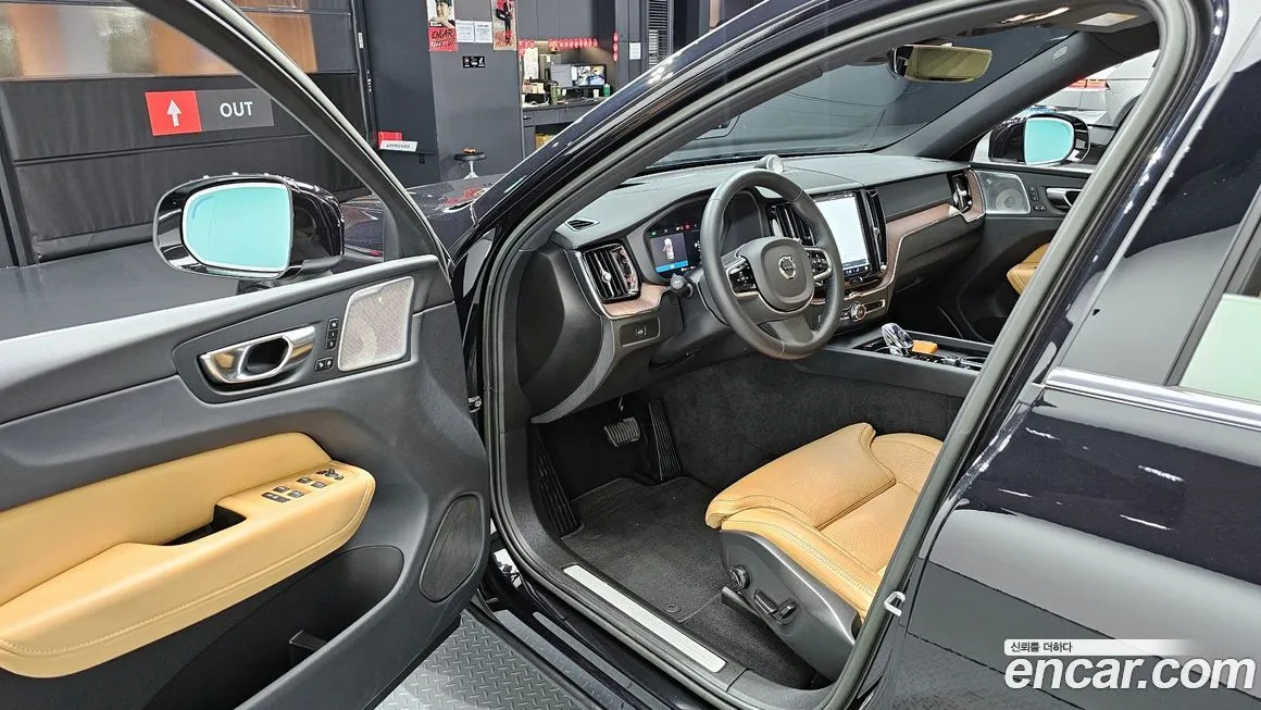 Volvo XC60 2023 из KR, фото 8