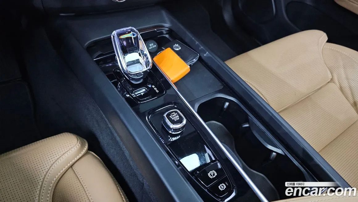 Volvo XC60 2023 из KR, фото 10