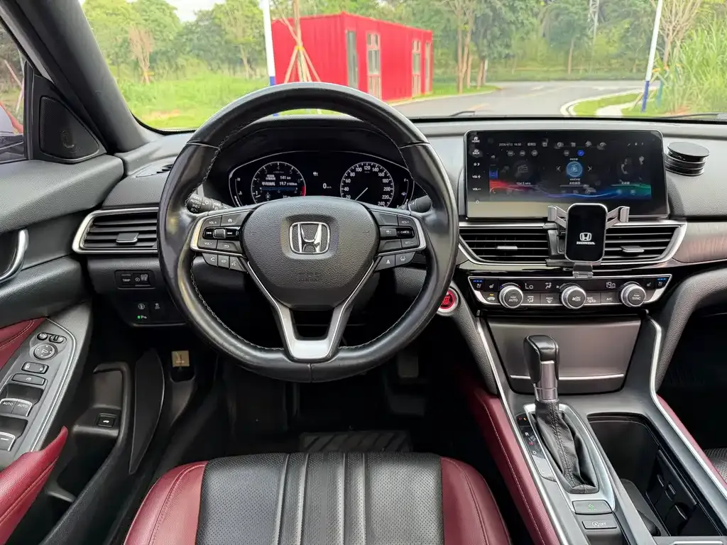 Honda Inspire — фото 8
