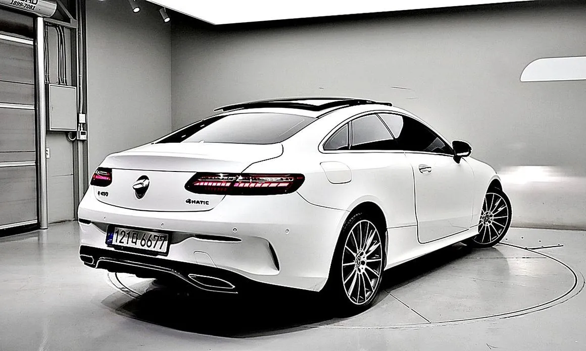 Mercedes-Benz E-Class 2021 из KR, фото 2