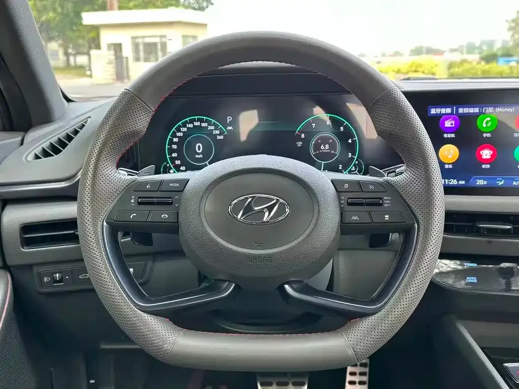 Hyundai Sonata — фото 2