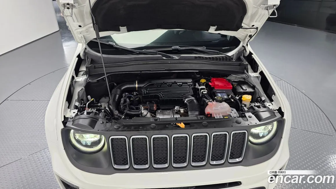 Jeep Renegade 2023 из KR, фото 9