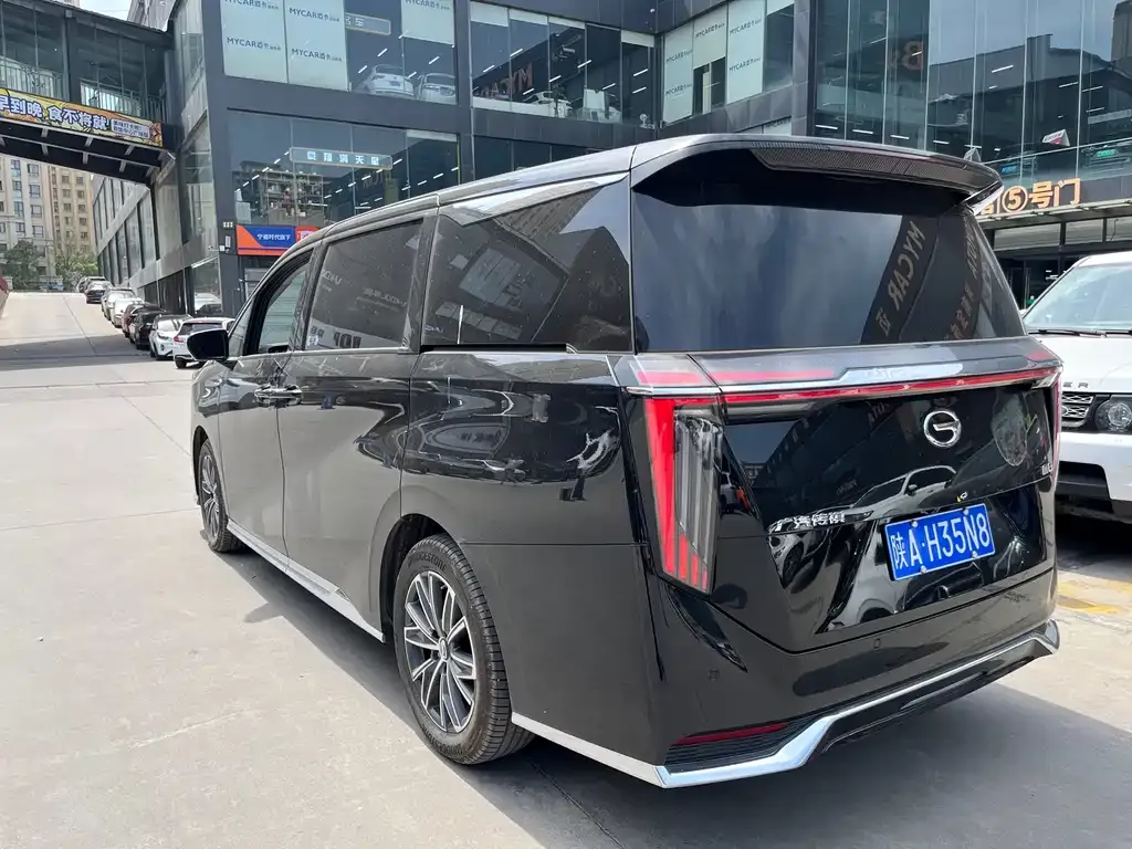 GAC Motor Trumpchi M8 — фото 5