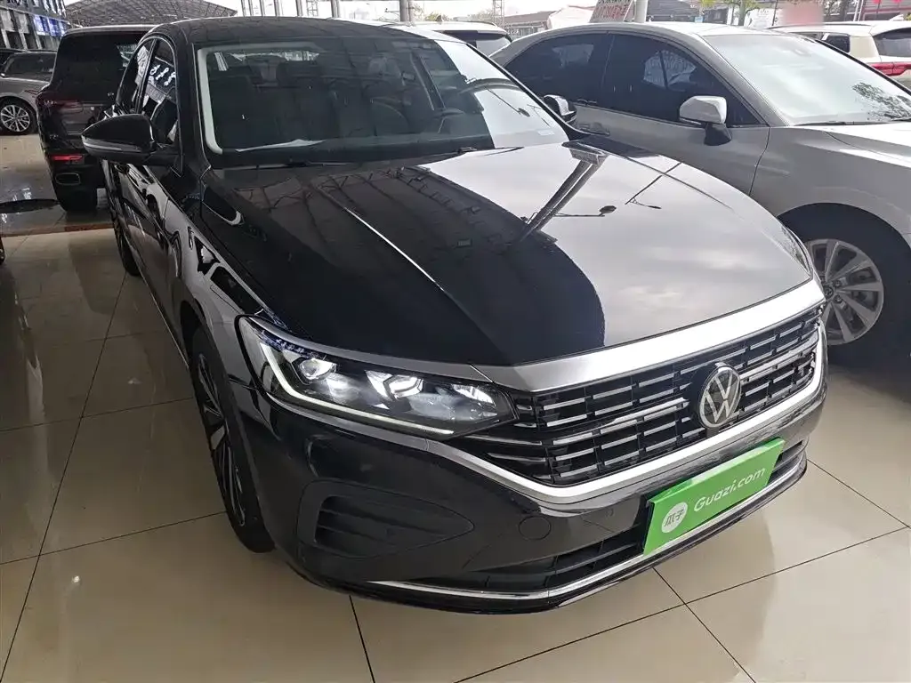 Volkswagen Passat — фото 10