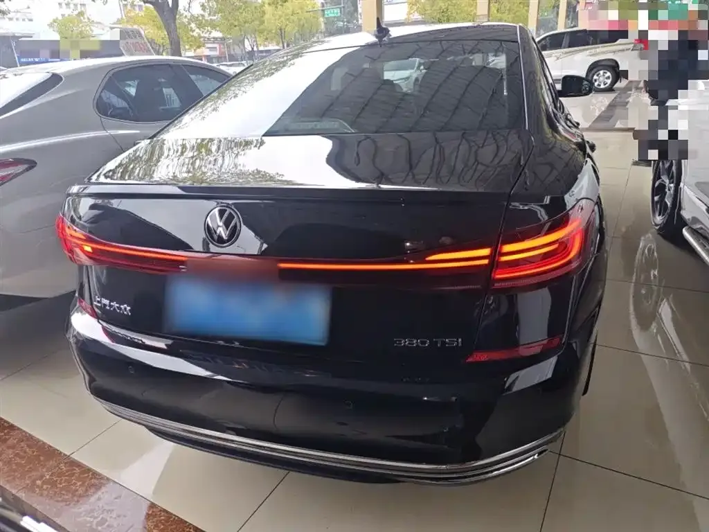 Volkswagen Passat — фото 3