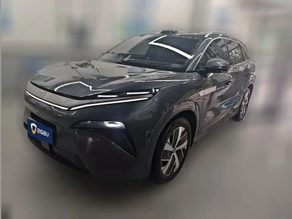 BYD Tang L — фото 1