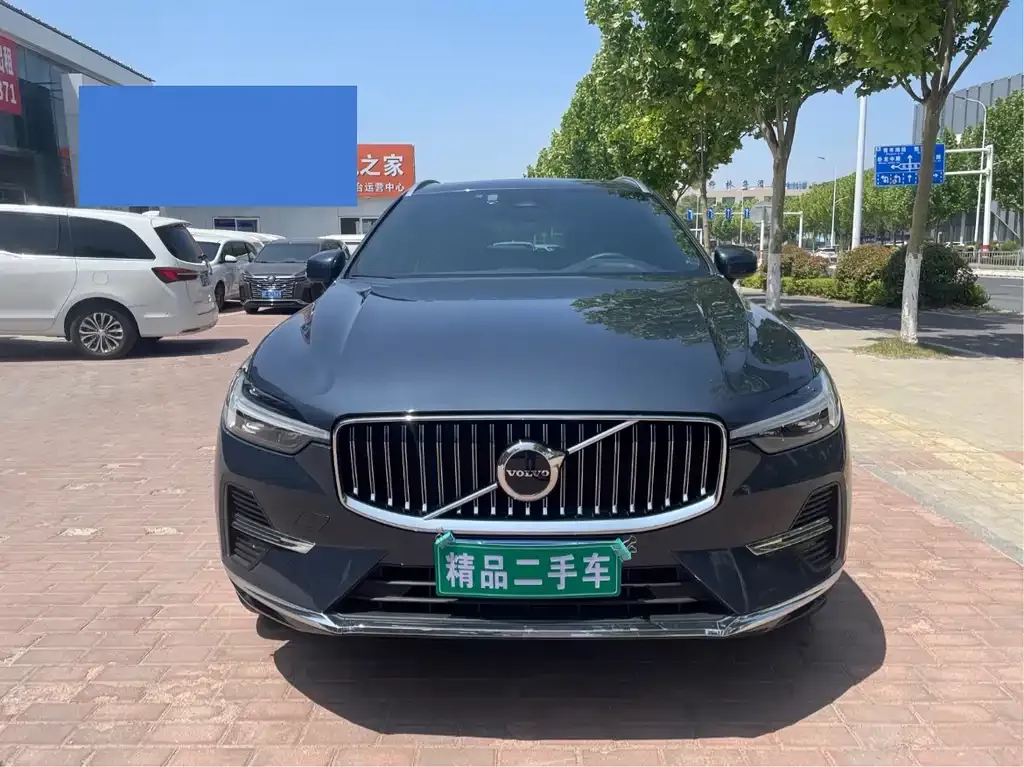 Volvo XC60 — фото 10