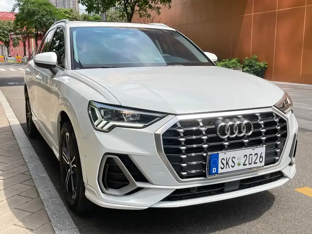 Audi Q3 — фото 10