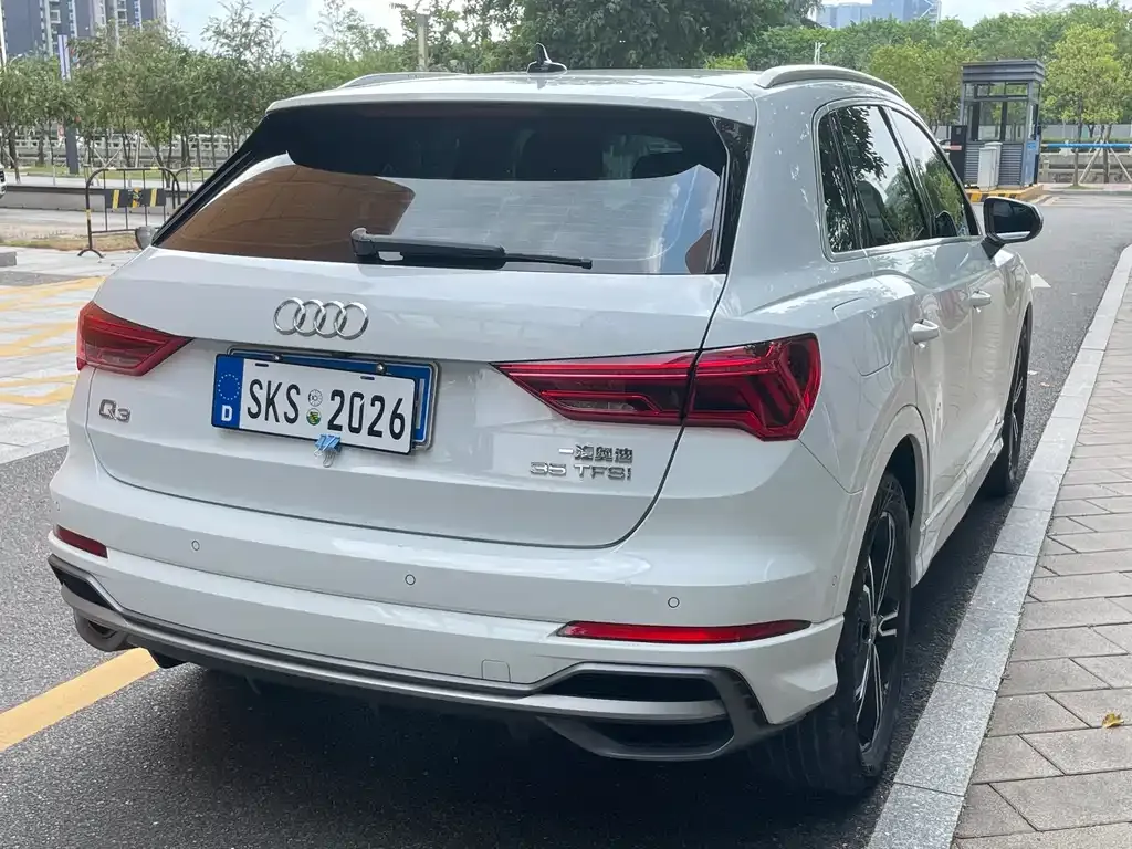 Audi Q3 — фото 8
