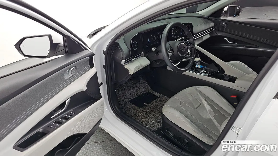 Hyundai AVANTE — фото 4