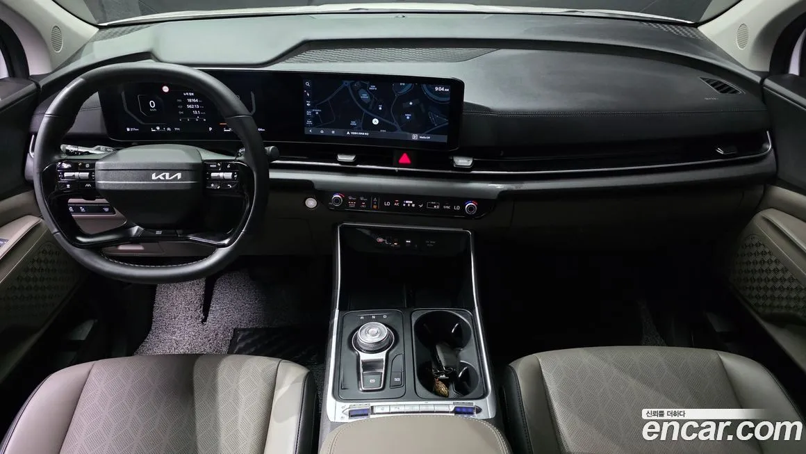 Kia Carnival — фото 10